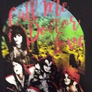 Kiss Call Me Dr Love T-shirt